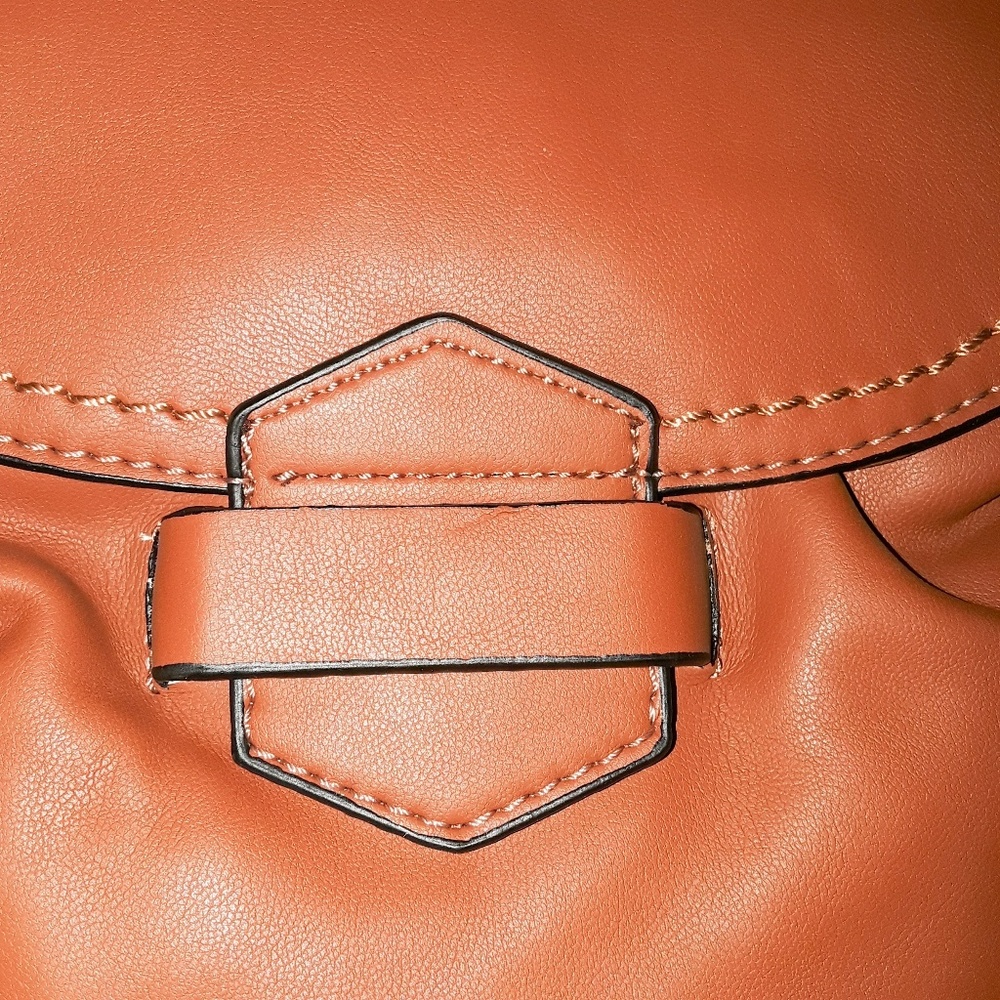 Soft Cognac Brown Tuck & Loop Crossbody Purse Bag - Picture 3 of 8